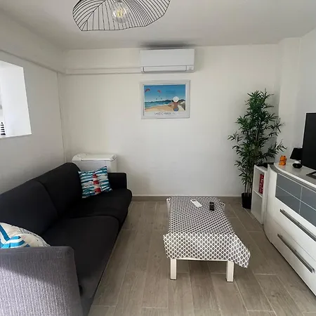 Jolie Petite Maison Plein Sud Сен-Сиприен