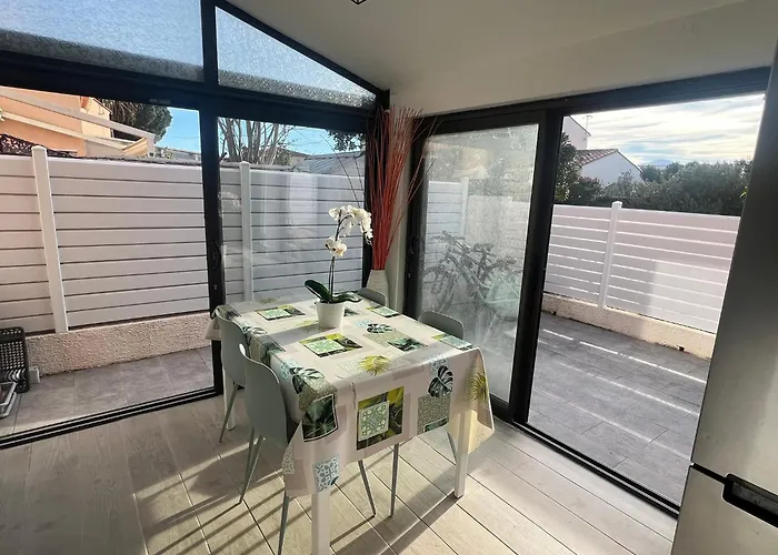 Jolie Petite Maison Plein Sud Holiday home Saint-Cyprien (Pyrenees-Orientales)