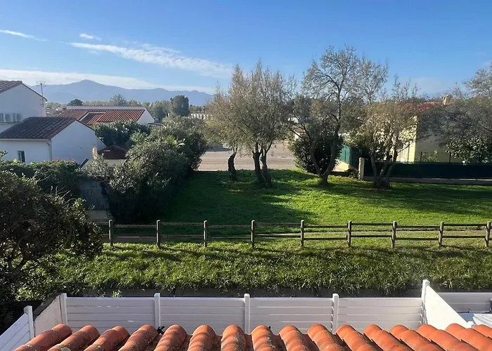 Holiday home Jolie Petite Maison Plein Sud *